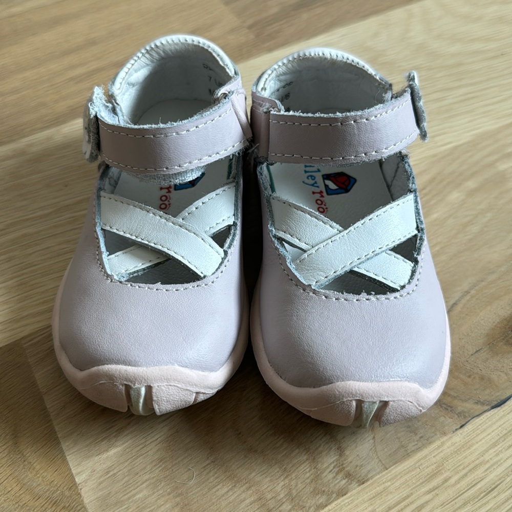 Riley Roos size 7